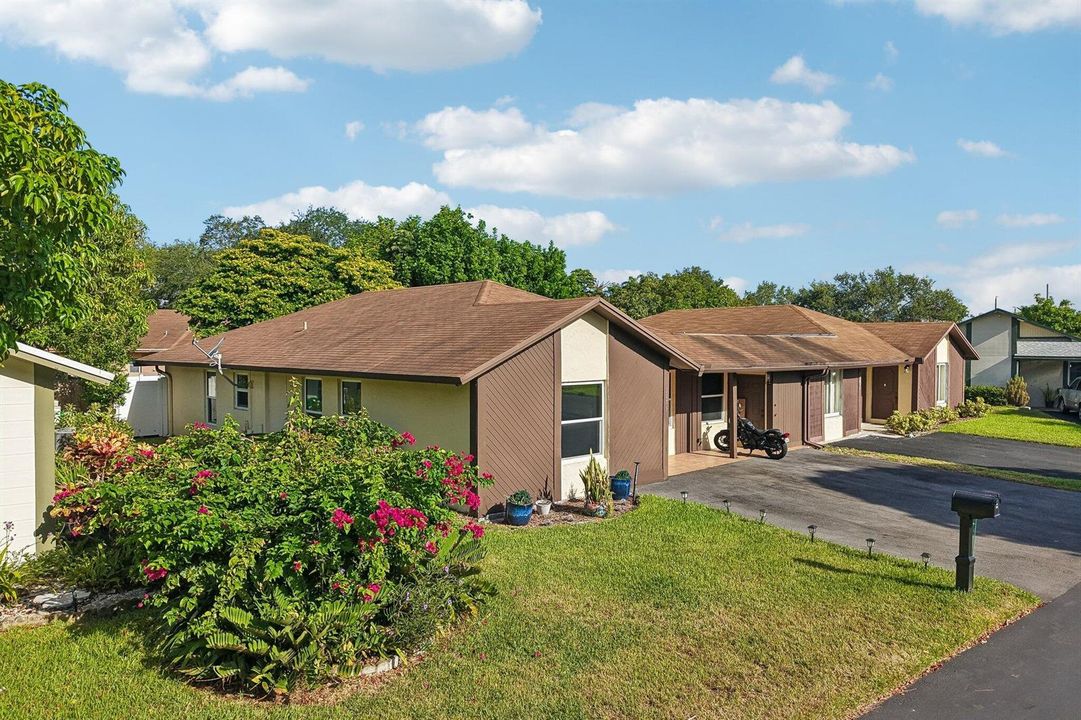 54-web-or-mls-SW 72nd Ave-S2208-054