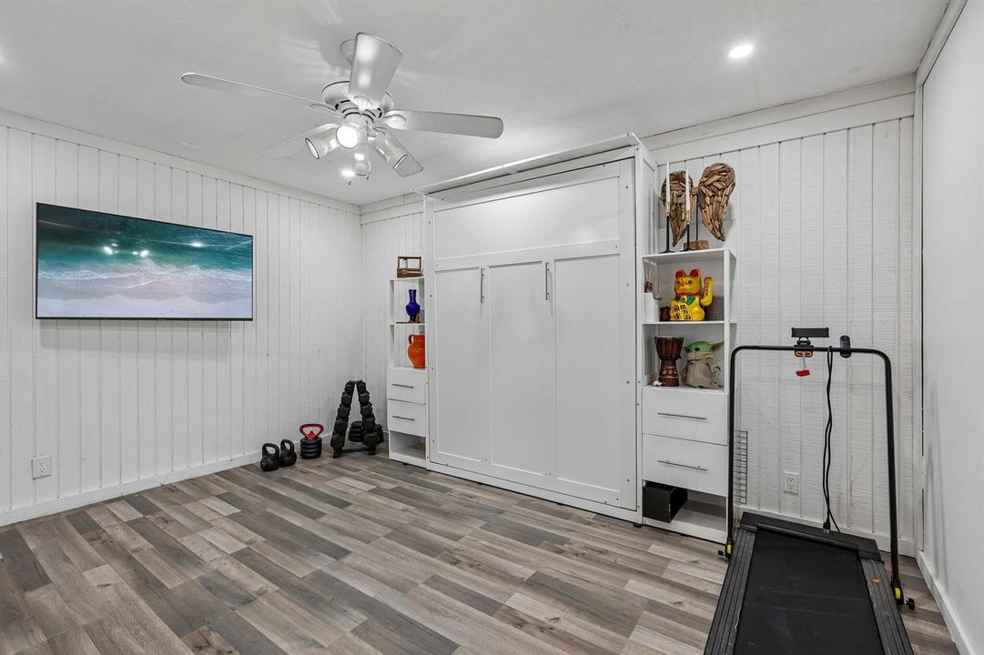 39-web-or-mls-SW 72nd Ave-S2208-039
