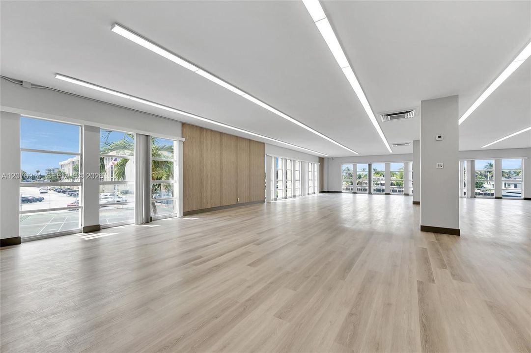 For Rent: $2,500 (2 beds, 2 baths, 924 Square Feet)