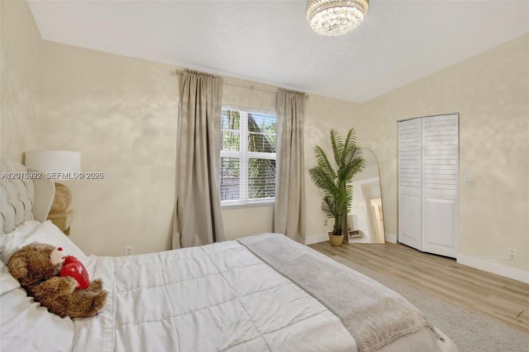 En Venta: $450,000 (3 camas, 2 baños, 1596 Pies cuadrados)