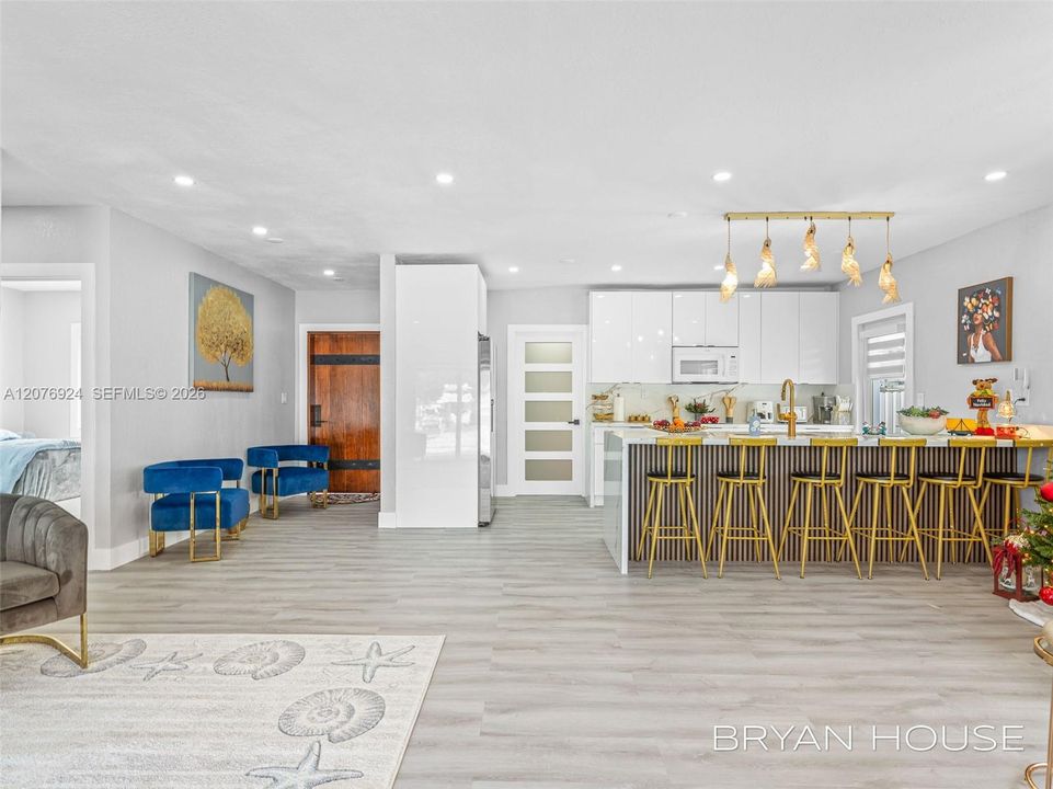 En Venta: $1,790,900 (4 camas, 2 baños, 1379 Pies cuadrados)