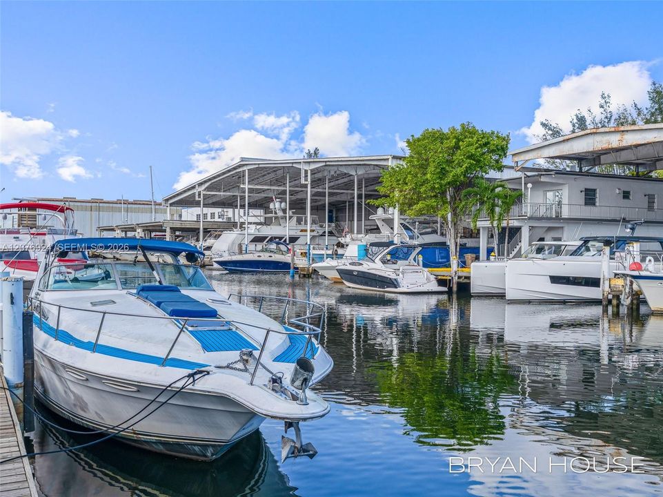 En Venta: $1,790,900 (4 camas, 2 baños, 1379 Pies cuadrados)
