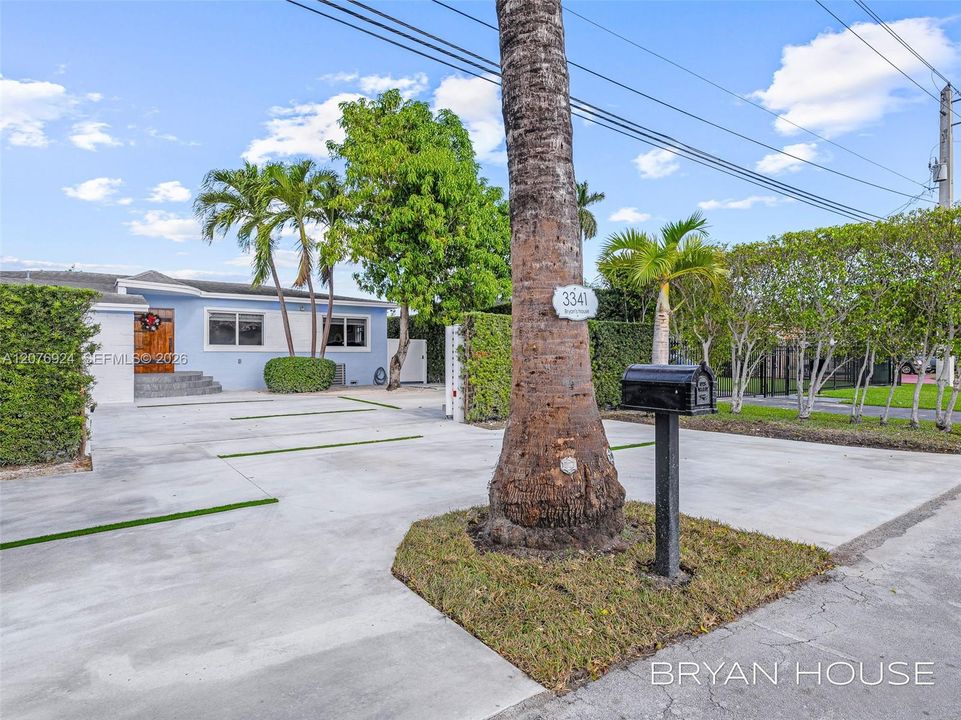 En Venta: $1,790,900 (4 camas, 2 baños, 1379 Pies cuadrados)