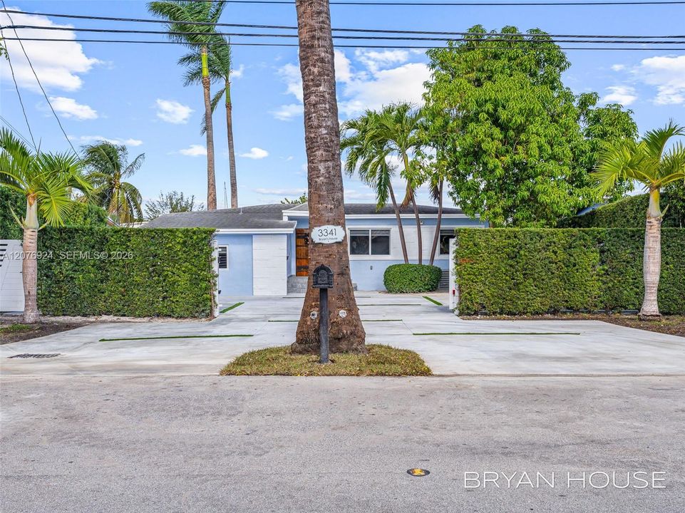 En Venta: $1,790,900 (4 camas, 2 baños, 1379 Pies cuadrados)