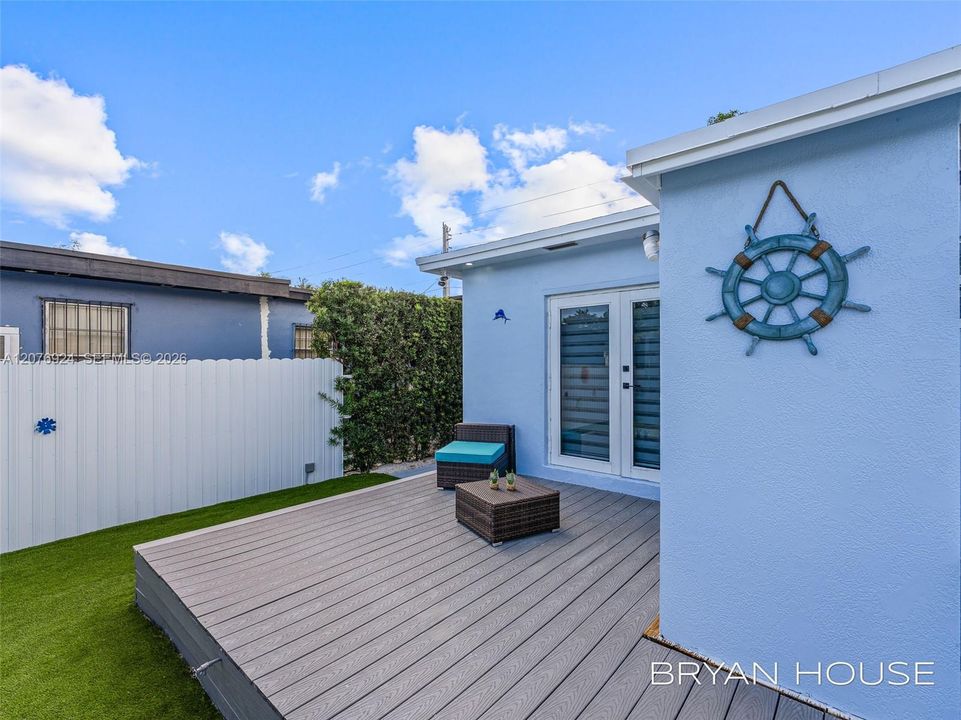 En Venta: $1,790,900 (4 camas, 2 baños, 1379 Pies cuadrados)