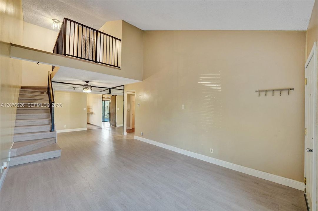 For Rent: $2,900 (3 beds, 2 baths, 1508 Square Feet)