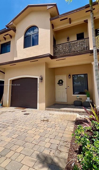 For Sale: $540,000 (3 beds, 2 baths, 1992 Square Feet)