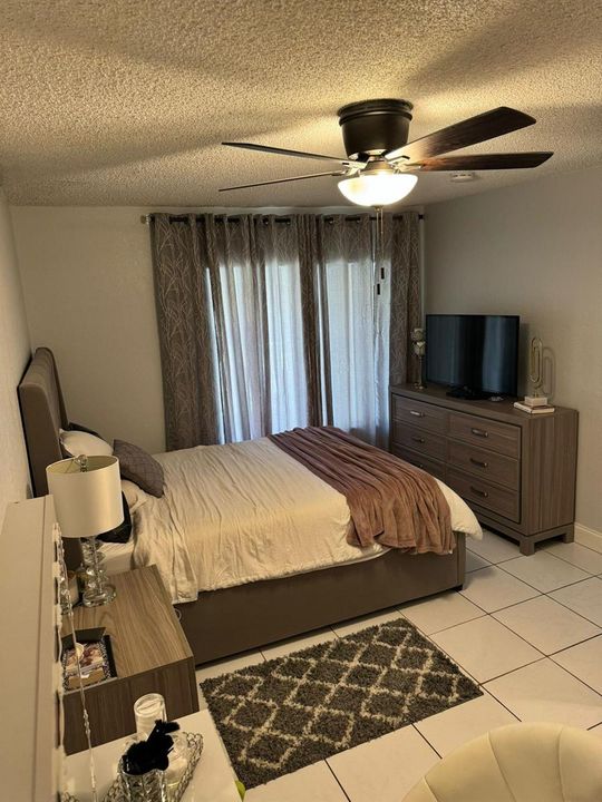 Main bedroom1.