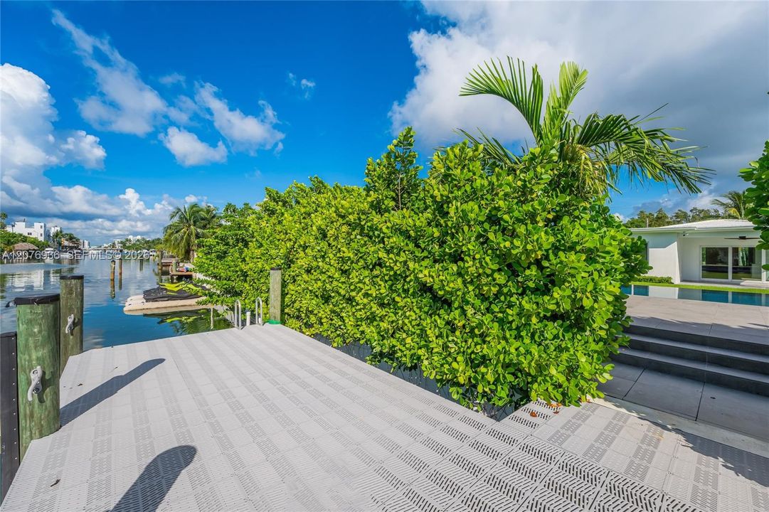 For Rent: $14,500 (3 beds, 2 baths, 2326 Square Feet)