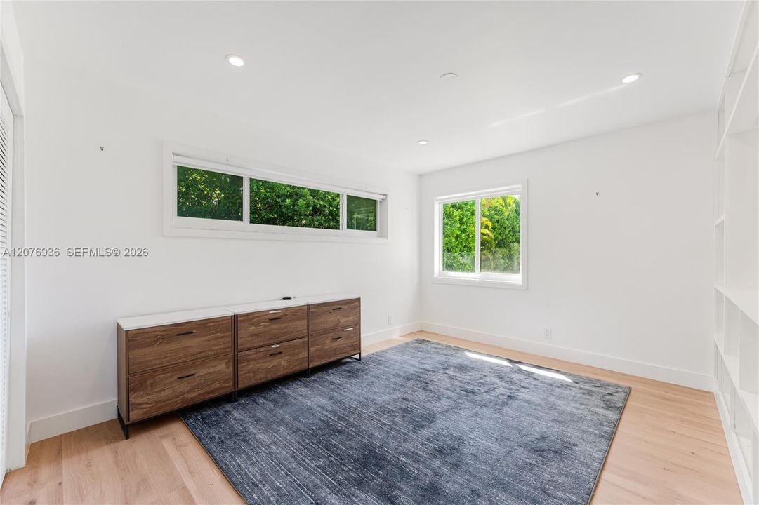 For Rent: $14,500 (3 beds, 2 baths, 2326 Square Feet)