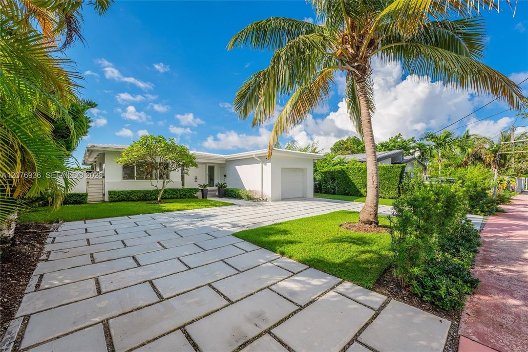 For Rent: $14,500 (3 beds, 2 baths, 2326 Square Feet)