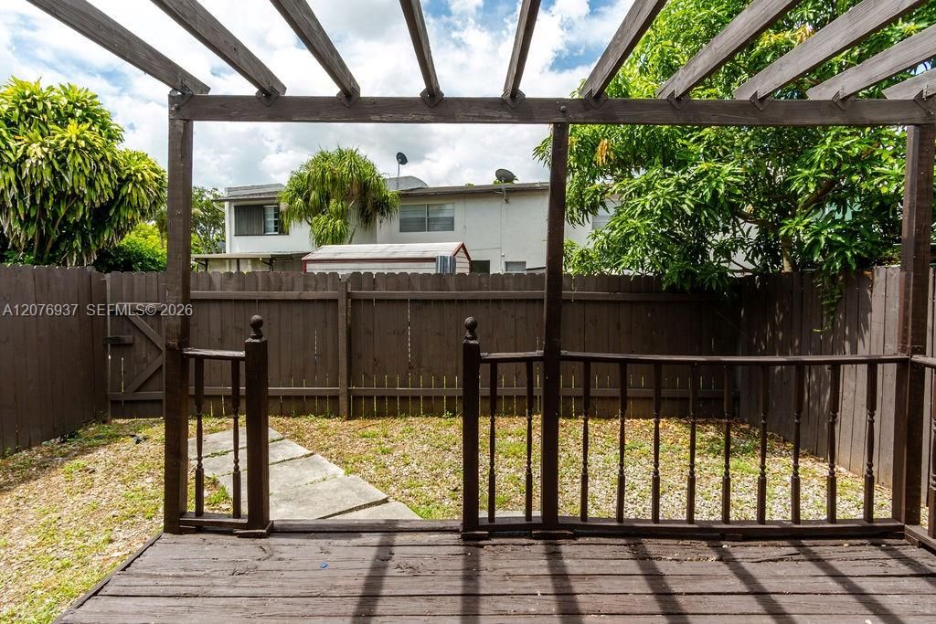For Sale: $480,000 (3 beds, 2 baths, 1378 Square Feet)