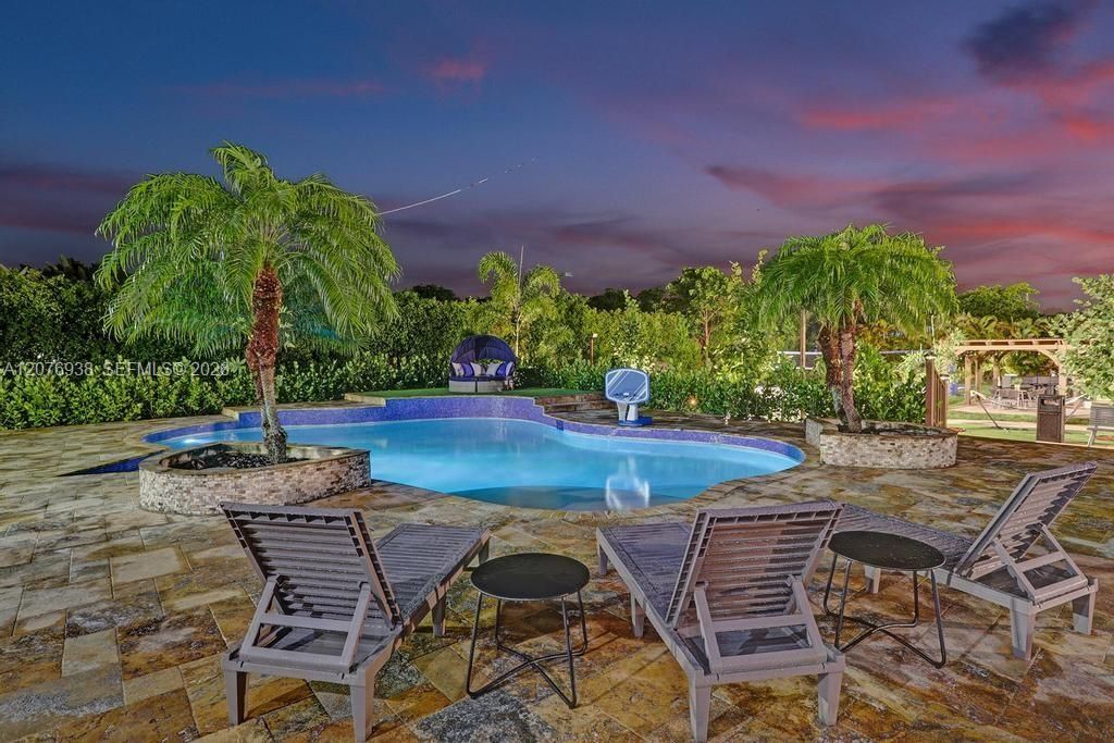 For Sale: $2,600,000 (8 beds, 5 baths, 5193 Square Feet)
