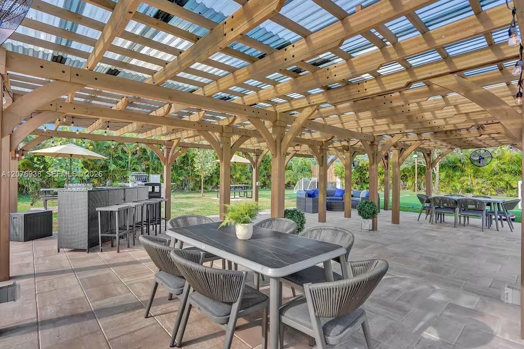 For Sale: $2,600,000 (8 beds, 5 baths, 5193 Square Feet)