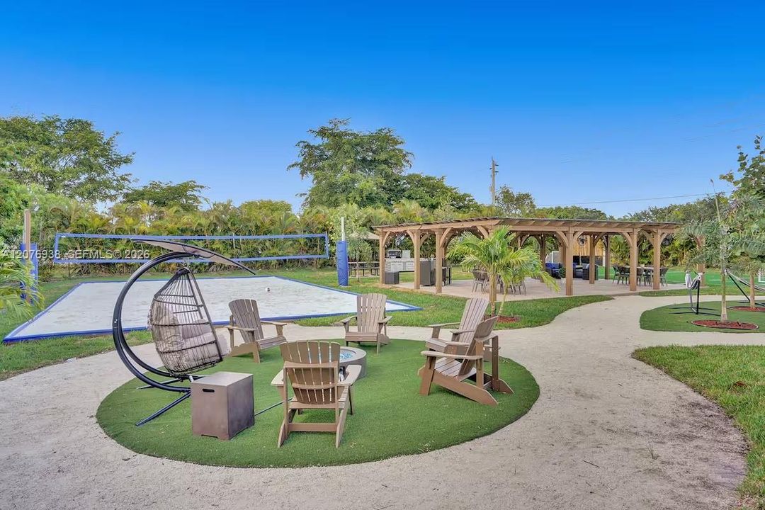 For Sale: $2,600,000 (8 beds, 5 baths, 5193 Square Feet)