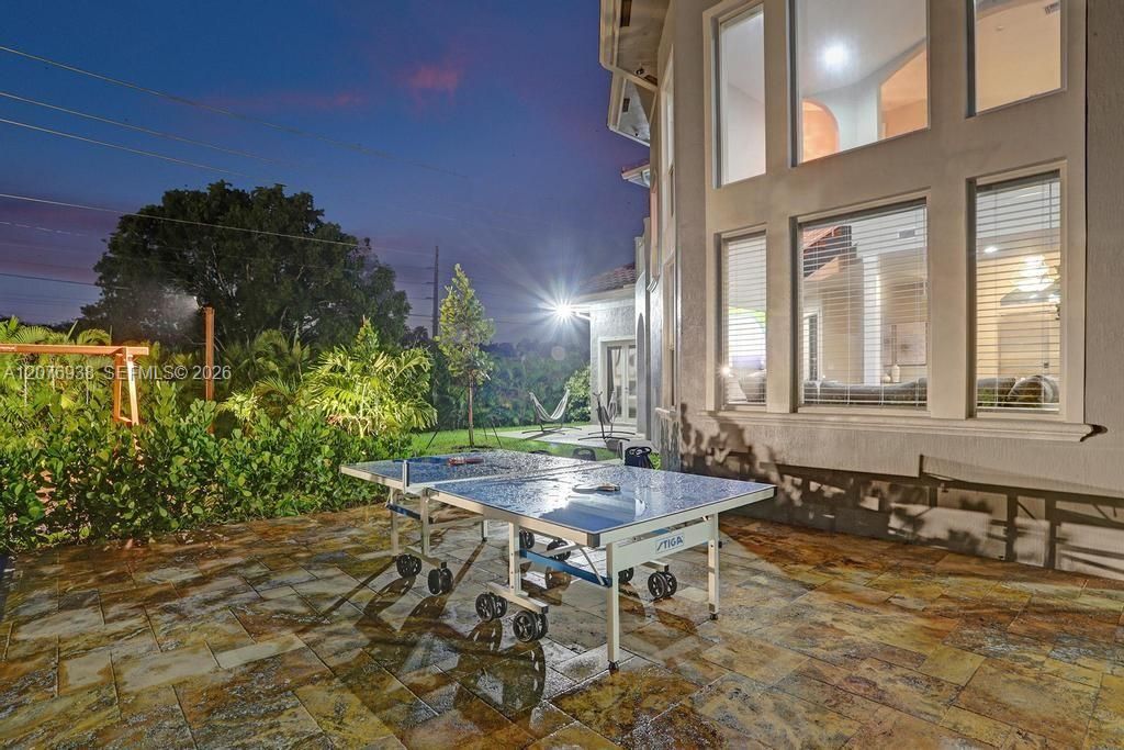 For Sale: $2,600,000 (8 beds, 5 baths, 5193 Square Feet)
