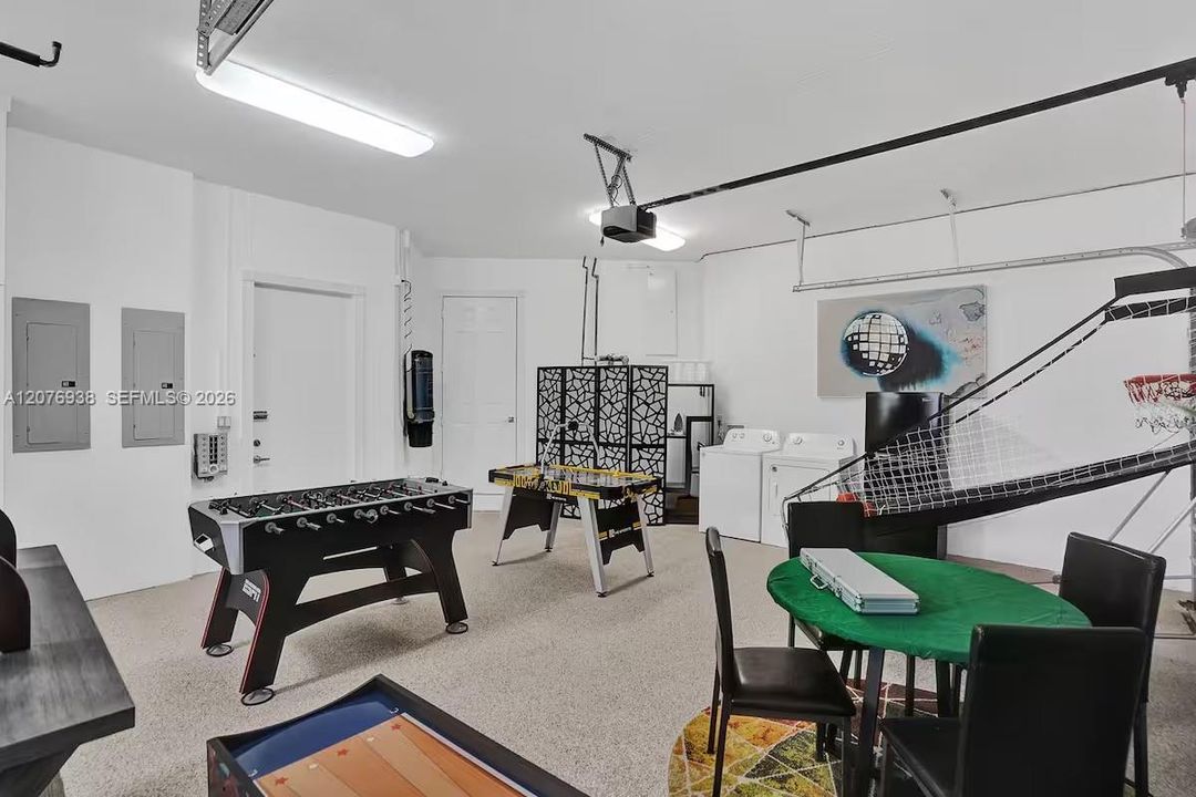 For Sale: $2,600,000 (8 beds, 5 baths, 5193 Square Feet)
