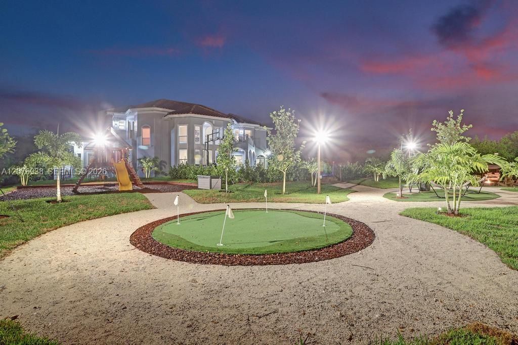For Sale: $2,600,000 (8 beds, 5 baths, 5193 Square Feet)