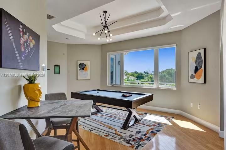For Sale: $2,600,000 (8 beds, 5 baths, 5193 Square Feet)
