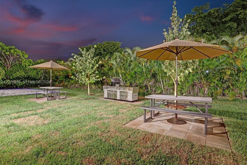 For Sale: $2,600,000 (8 beds, 5 baths, 5193 Square Feet)
