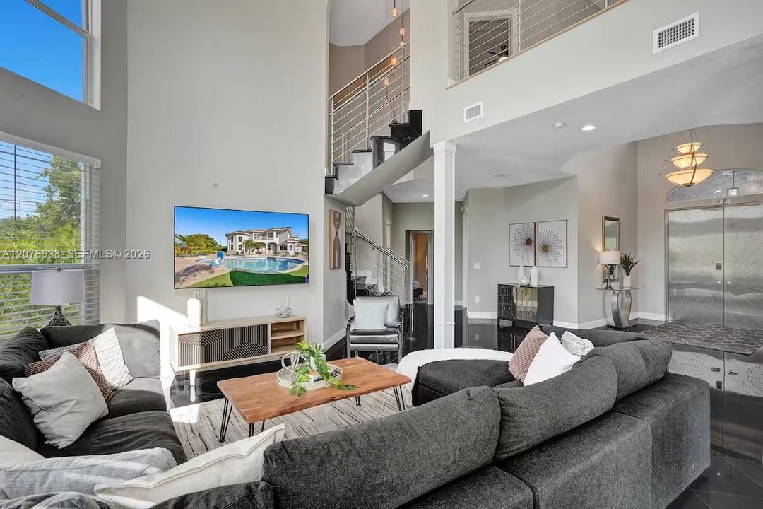 For Sale: $2,600,000 (8 beds, 5 baths, 5193 Square Feet)