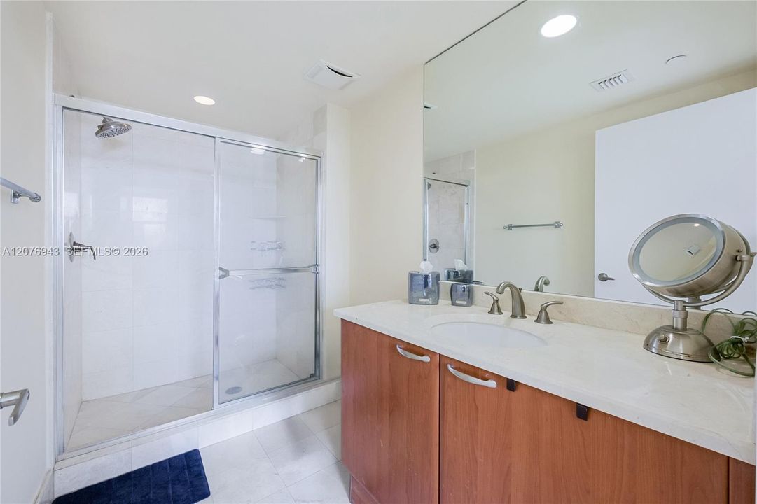 For Sale: $1,690,000 (3 beds, 3 baths, 3069 Square Feet)