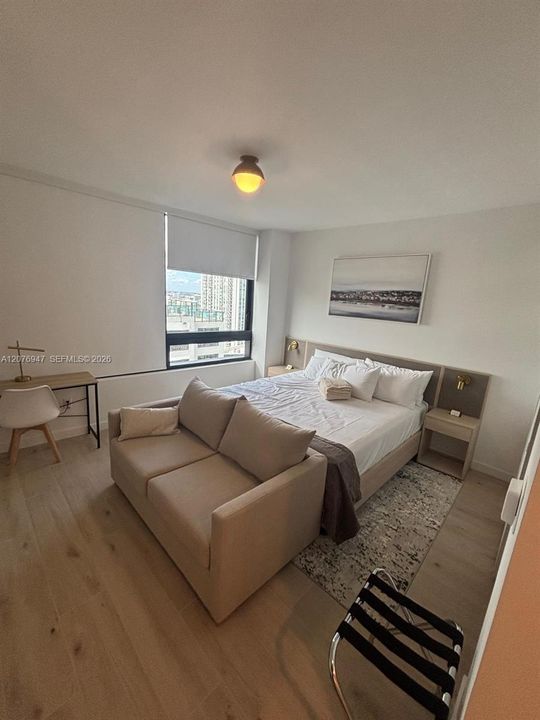 For Sale: $525,000 (0 beds, 1 baths, 390 Square Feet)