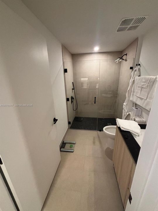 For Sale: $525,000 (0 beds, 1 baths, 390 Square Feet)