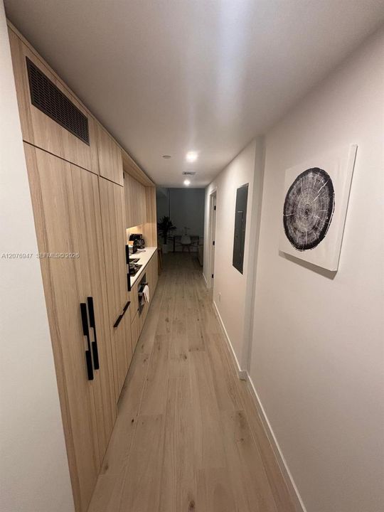 For Sale: $525,000 (0 beds, 1 baths, 390 Square Feet)