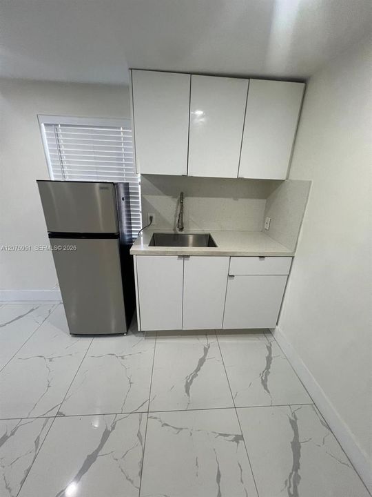 В аренду: $1,450 (1 спален, 1 ванн, 2394 Квадратных фут)