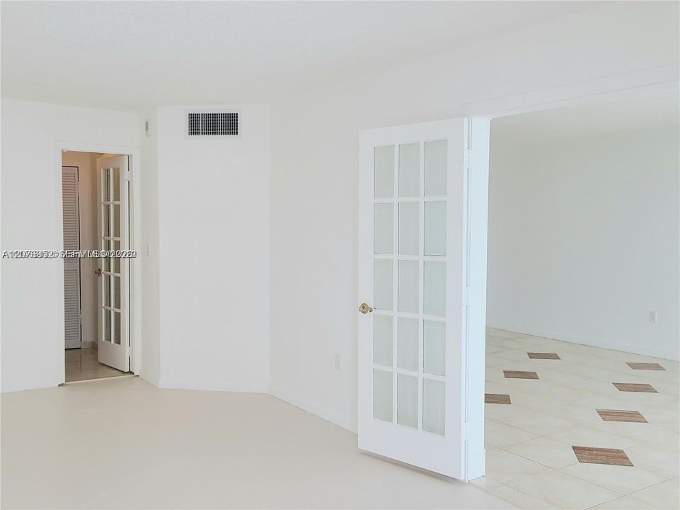 В аренду: $2,700 (1 спален, 1 ванн, 750 Квадратных фут)