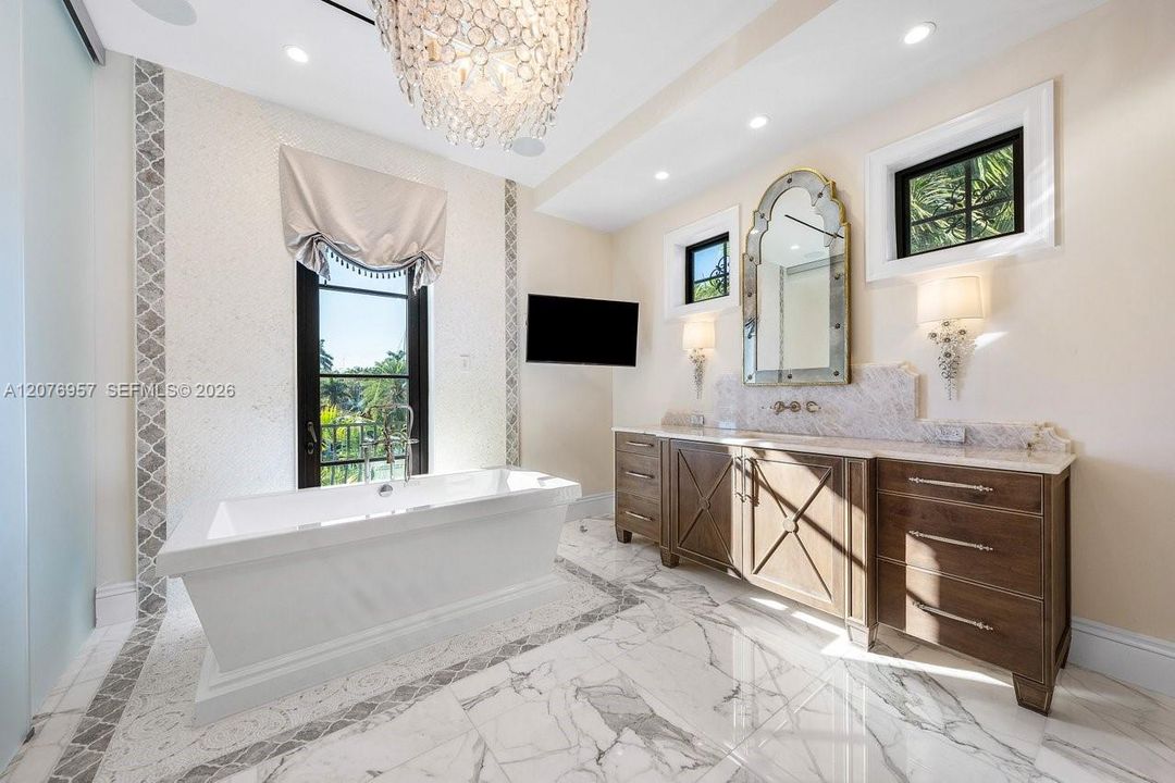 For Sale: $13,700,000 (5 beds, 7 baths, 7398 Square Feet)