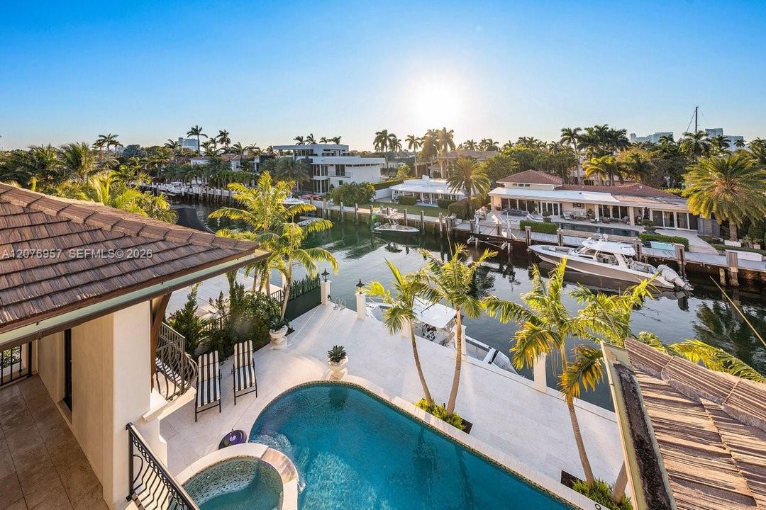 For Sale: $13,700,000 (5 beds, 7 baths, 7398 Square Feet)