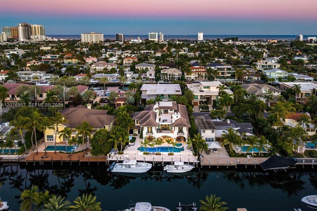 For Sale: $13,700,000 (5 beds, 7 baths, 7398 Square Feet)