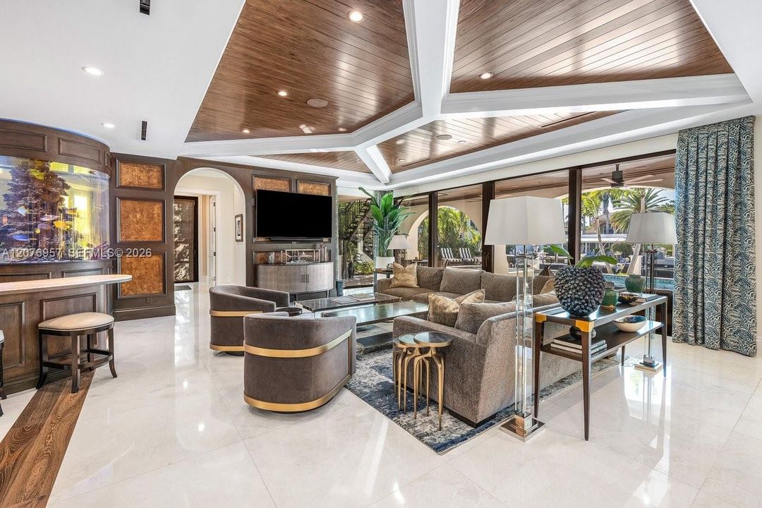 For Sale: $13,700,000 (5 beds, 7 baths, 7398 Square Feet)