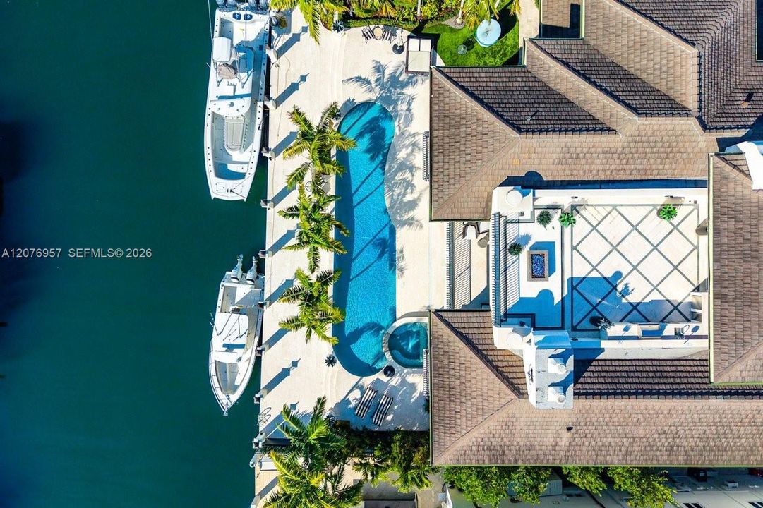 For Sale: $13,700,000 (5 beds, 7 baths, 7398 Square Feet)