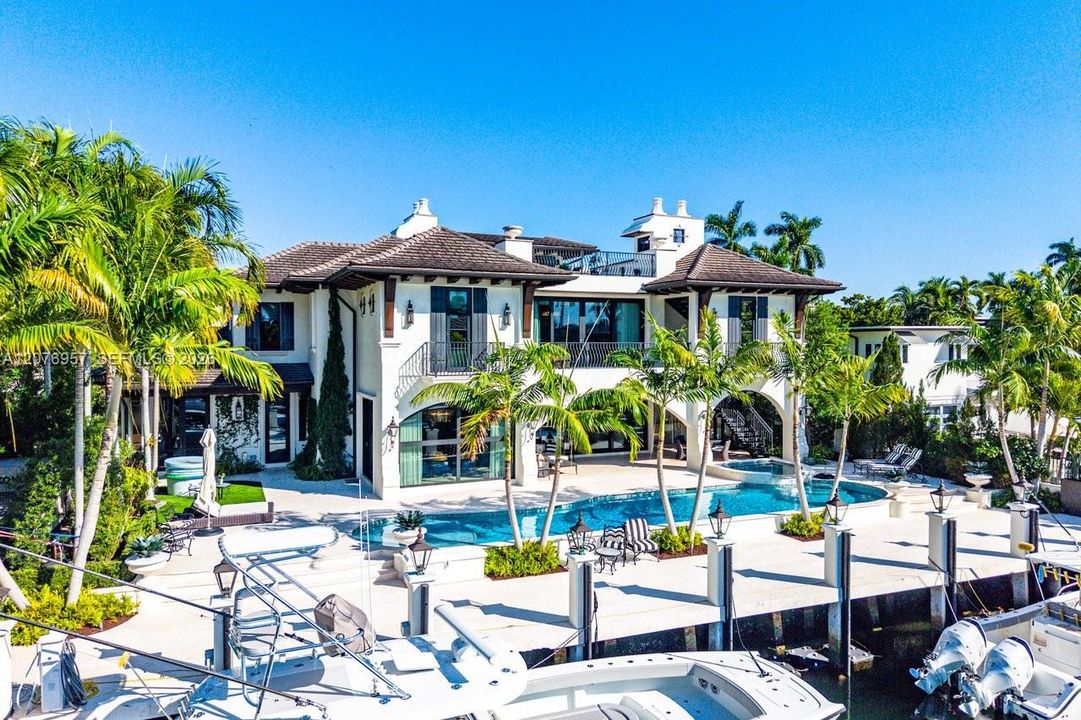 For Sale: $13,700,000 (5 beds, 7 baths, 7398 Square Feet)