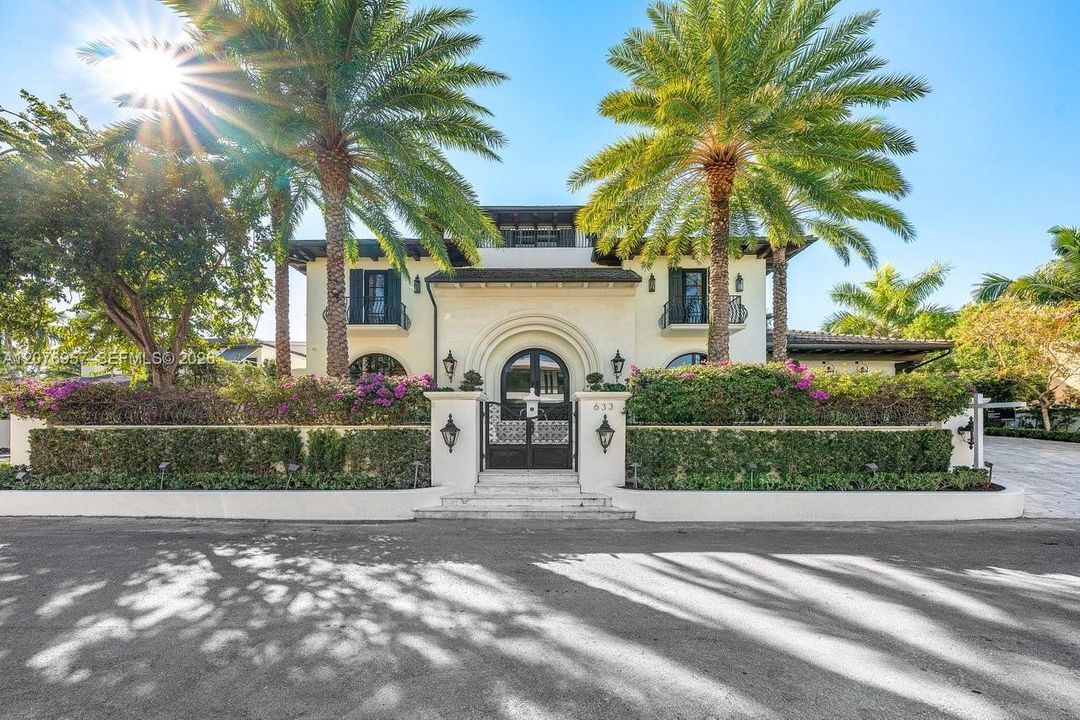 For Sale: $13,700,000 (5 beds, 7 baths, 7398 Square Feet)