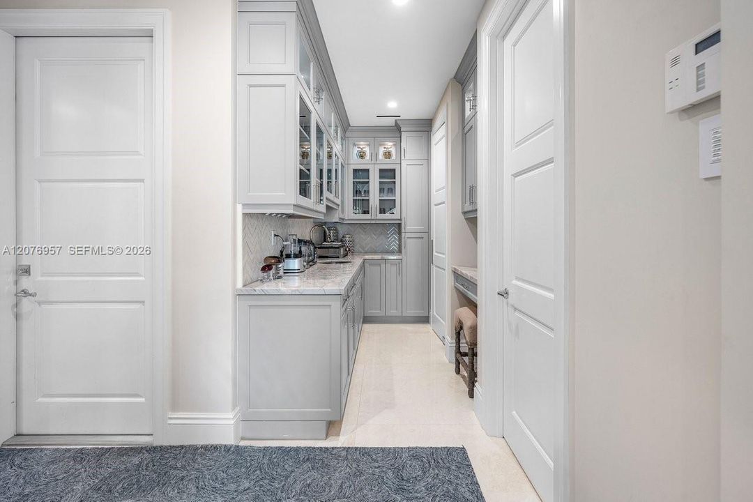 For Sale: $13,700,000 (5 beds, 7 baths, 7398 Square Feet)