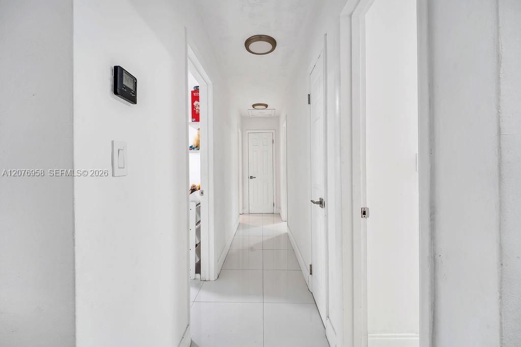 For Sale: $560,000 (3 beds, 2 baths, 1135 Square Feet)