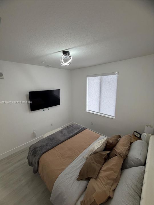 En Venta: $525,000 (3 camas, 2 baños, 1315 Pies cuadrados)
