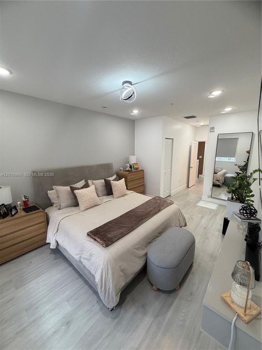 En Venta: $525,000 (3 camas, 2 baños, 1315 Pies cuadrados)