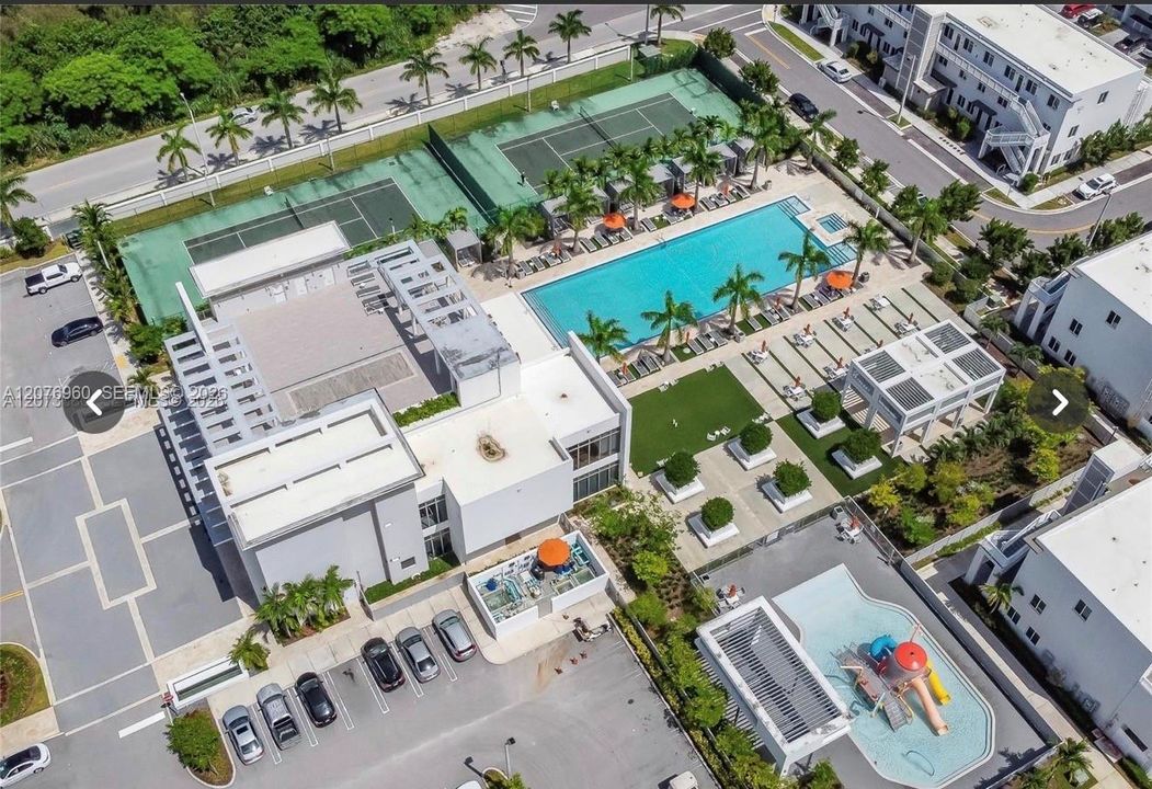 Activo con contrato: $525,000 (3 camas, 2 baños, 1315 Pies cuadrados)