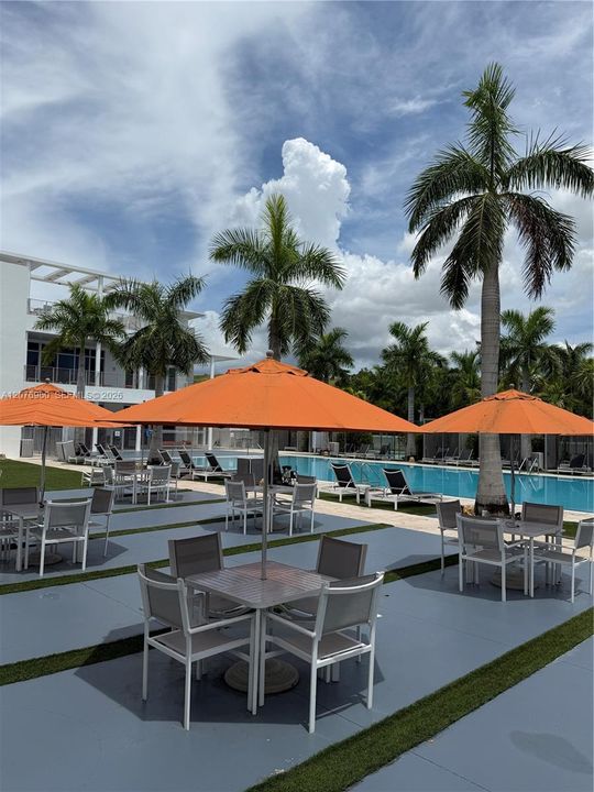 Activo con contrato: $525,000 (3 camas, 2 baños, 1315 Pies cuadrados)