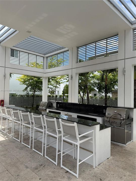 Activo con contrato: $525,000 (3 camas, 2 baños, 1315 Pies cuadrados)