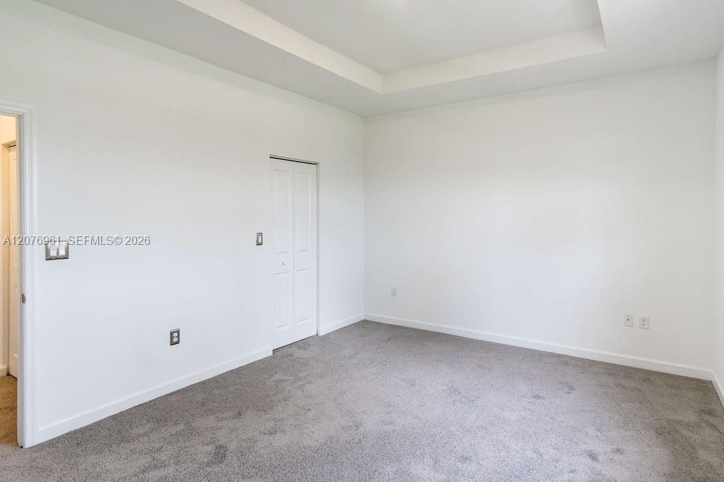 For Sale: $435,000 (3 beds, 2 baths, 1649 Square Feet)