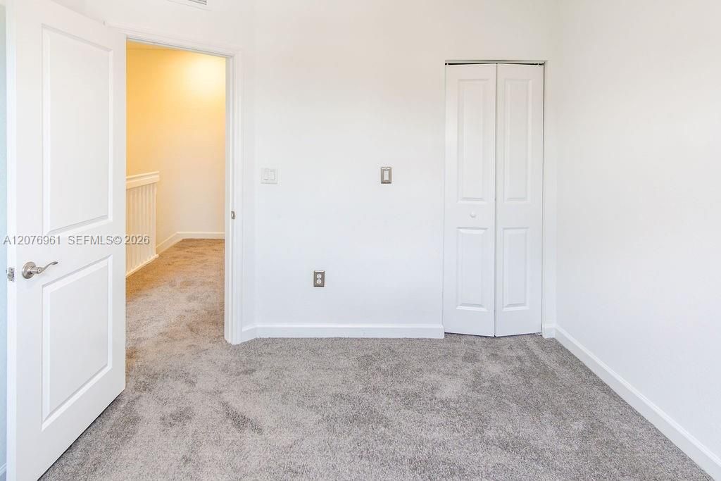 For Sale: $435,000 (3 beds, 2 baths, 1649 Square Feet)