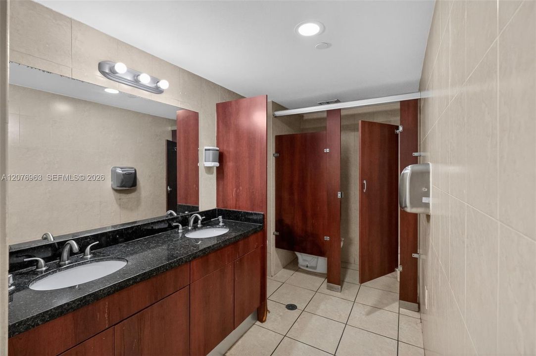En Venta: $595,000 (2 camas, 1 baños, 1122 Pies cuadrados)