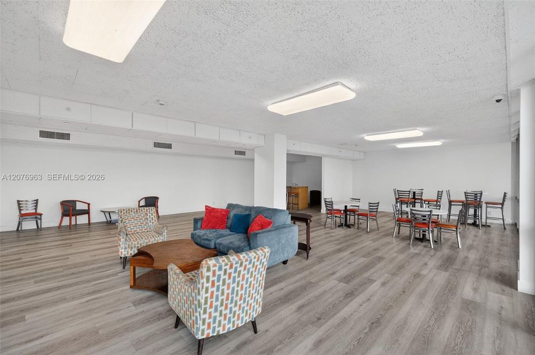En Venta: $595,000 (2 camas, 1 baños, 1122 Pies cuadrados)