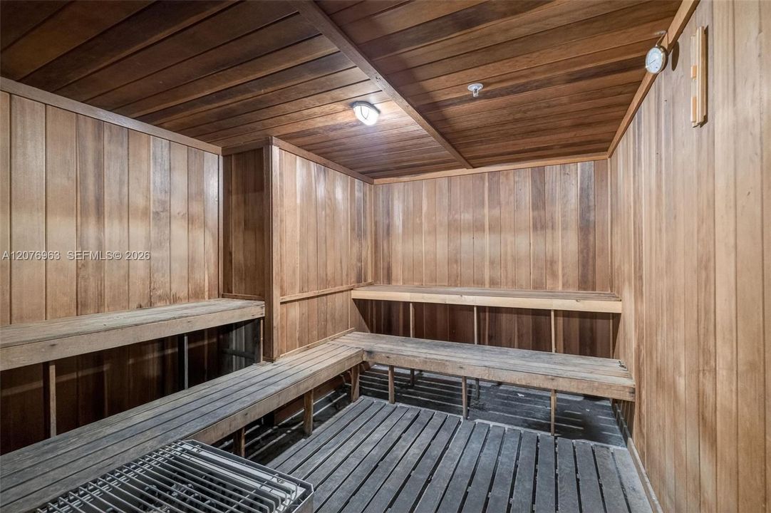 En Venta: $595,000 (2 camas, 1 baños, 1122 Pies cuadrados)